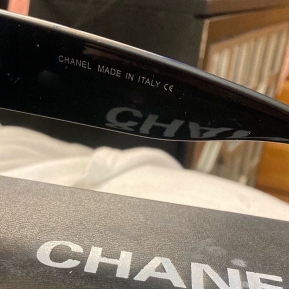 CHANEL CC Logo Square Sunglasses 71472 - Picture 14 of 14